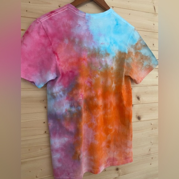 NEW Unisex GILDAN Small Ice Tie-Dye Soft Style Handmade Multi-Color T-Shirt - Picture 5 of 9